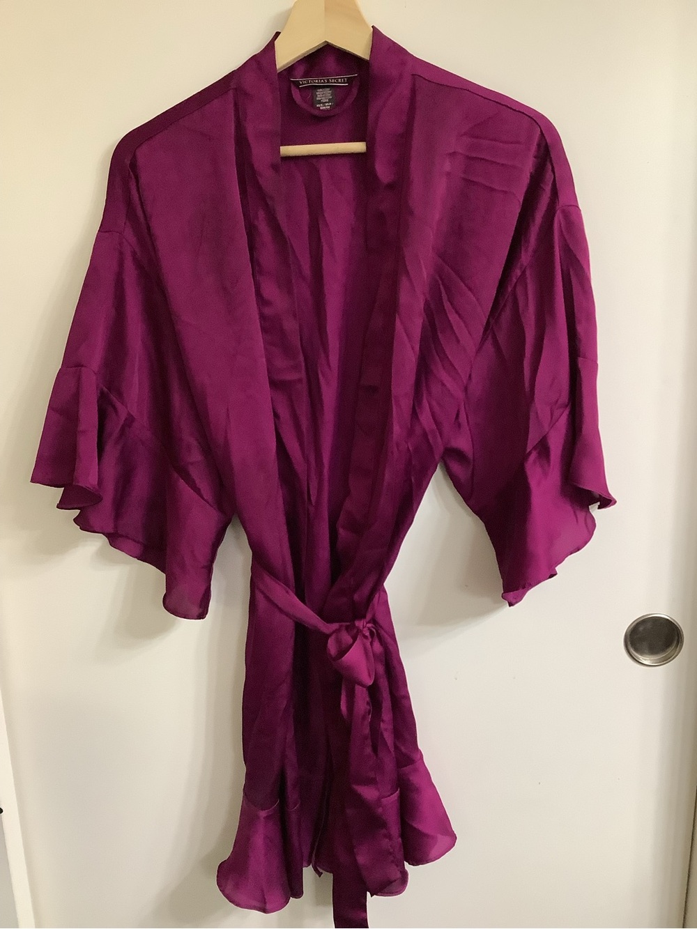 Victoria's Secret Flounce Satin Kimono Robe Purple Magenta Ruffle XS Excellent